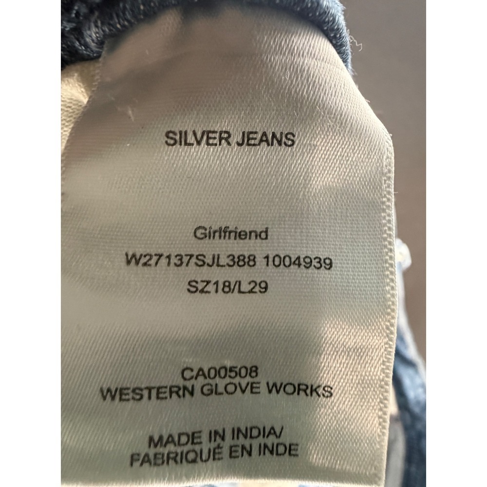 Silver Jeans Co Girlfriend Mid Rise Distressed Slim Jeans Blue SZ 18 L29 W27137 - Picture 8 of 8